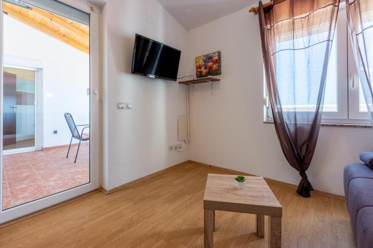 Apartments Antonija Crikvenica Εξωτερικό φωτογραφία